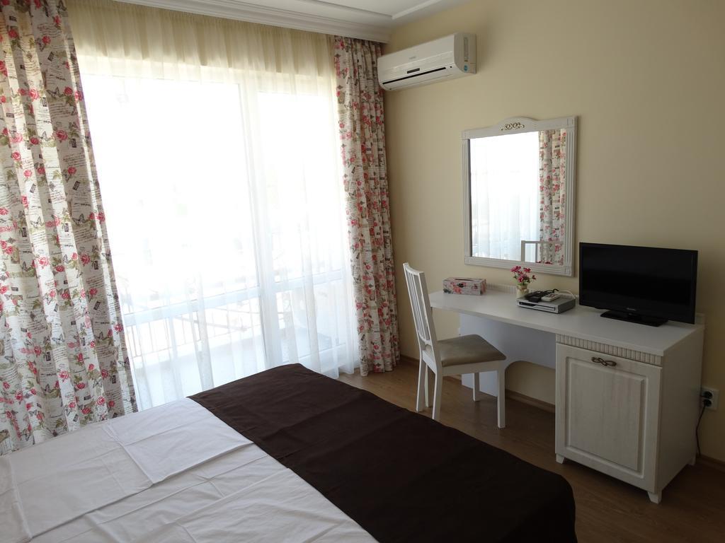 The Step Family Hotel Slantschew brjag Zimmer foto